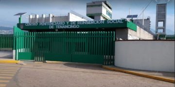 Reos provocan motín para intentar fugarse en penal de Edomex; un custodio resultó herido