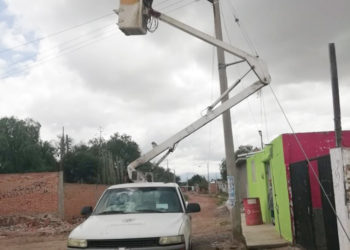 Fortalecen de alumbrado público en La Pila