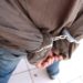 Detienen a un hombre que presuntamente robo dinero a una mujer