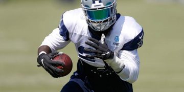 Contrato de 90 mdd vuelve a Ezekiel Elliot, el corredor mejor pagado de la NFL