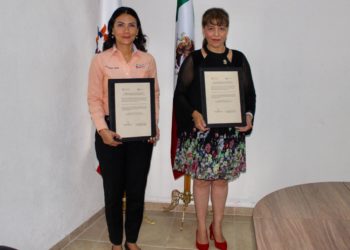 Firman convenio de colaboración el IMES y la UICSLP