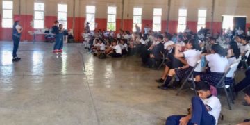 Ofrecen a jóvenes obras de teatro alusivas al tema de trata de personas