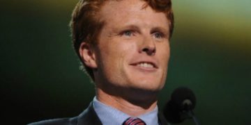Joe Kennedy se postula para el Senado de EE.UU.