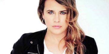 Por confusión de sexo detienen a Karla Sofía Gascón en México