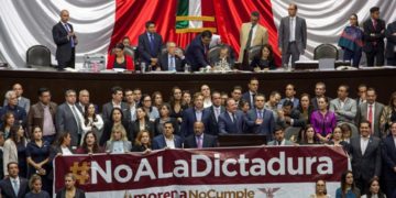 Una oposición sin rumbo contra la 4T