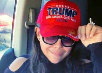 #VIDEO Mexicana corre a migrantes cruzando la frontera a EEUU
