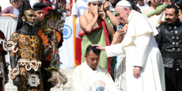 AMLO pide invitar al Papa a México