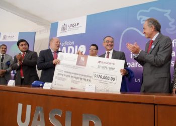 Congreso entrega donativo a la UASLP en la edición 53 del radio maratón
