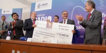 Congreso entrega donativo a la UASLP en la edición 53 del radio maratón