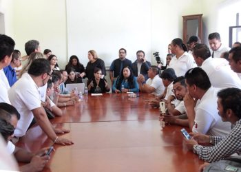 Buscan perseguir de oficio el pirataje en servicio de taxis