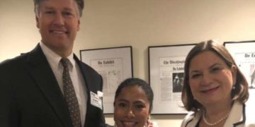 Dialoga Yalitza Aparicio con diplomáticos para promover cine con historias de mujeres migrantes
