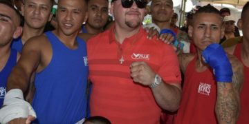 El boxeador Andy Ruiz estuvo en el penal del Topo Chico