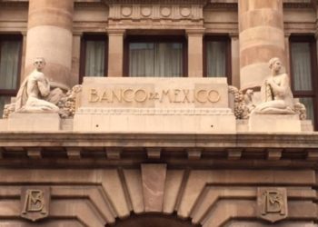Banxico recorta otra vez su tasa ante una economía débil y baja inflación