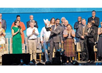 Exigen 30 premios Nobel nueva estrategia global contra el ‘narco’