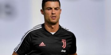 Mujeres le regalaron comida a Cristiano Ronaldo cuando no tenía dinero y ahora las busca para agradecerles
