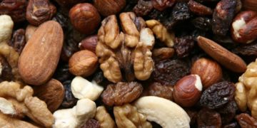 Comer frutos secos, reduce el riesgo de engordar