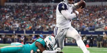 Vaqueros barren a los  Delfines