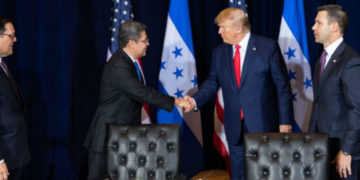 Acuerdo migratorio es firmado por Honduras y Estados Unidos