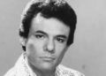 Famosos lamentan pérdida de José José