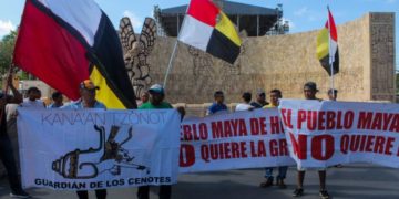Marchan contra instalación de megagranja porcina de empresa que patrocina cumbre de Premios Nobel