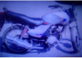 Fueron asegurados por autoridades un vehículo con reporte de robo y una motocicleta en calidad de abandonada