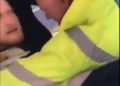 #VIDEO Conductor es golpeado al pedir a pasajero que le baje el volumen de su música