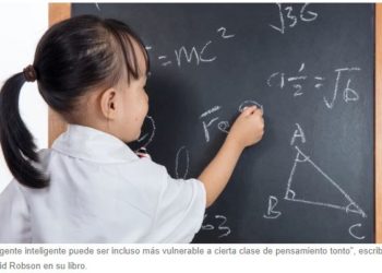 ¿Sabías qué la gente inteligente comete errores y tonterías mayúsculas?