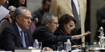 Muñoz Ledo renuncia a la presidencia de la Cámara de Diputados