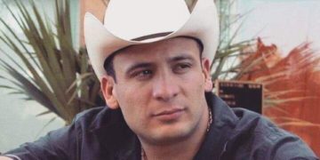Próximamente serie de Valentín Elizalde
