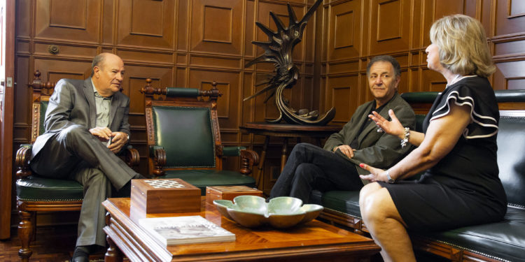 Estudiantes de la UASLP son embajadores de México