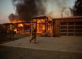 180,000 personas evacuadas por incendios de California