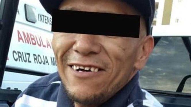 Arroja aceite hirviendo a la cara de su novia