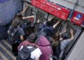 Metro cierra todas sus estaciones ante protestas