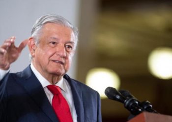 AMLO celebra inicio de obras en Santa Lucía
