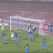 Envían el balón al palo tres veces en 3 segundos