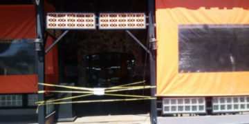 Guardias matan a aficionado de futbol frente a su hijo y esposa en bar de Durango