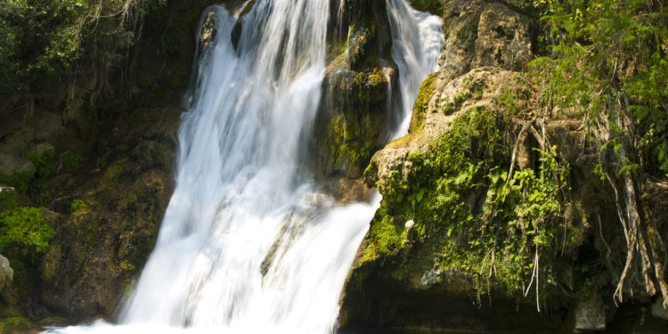 Se cerraran temporalmente cascadas de El Naranjo y Tamasopo, por aumento de caudal