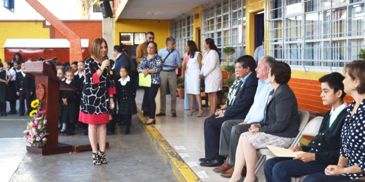 Alumnos del SEER contribuyen al desarrollo sustentable