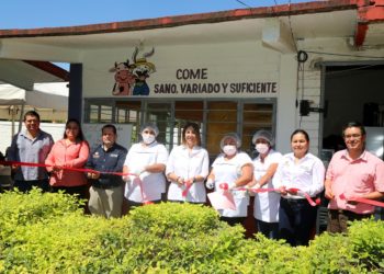 Inauguran un desayunador en Cerritos