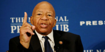 Muere Elijah Cummings, congresista demócrata y clave en la investigación contra Trump