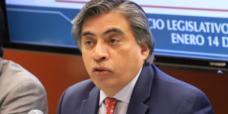 Ley de Ingresos aprobada garantizará estabilidad macroeconómica: Banxico