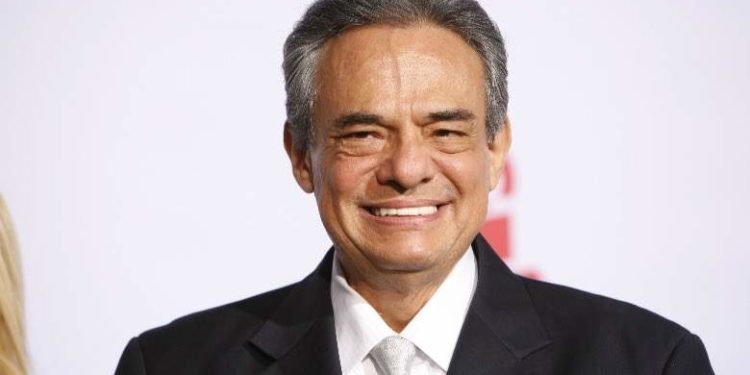 Aparece testamento de José José y ¡sólo hay una heredera!