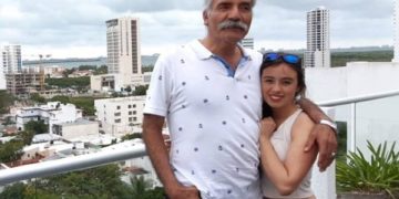 Conoce a la joven esposa de José Manuel Mireles que es 39 años menor que él