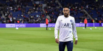 Paris Saint-Germain se queda sin Neymar tras lesión