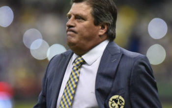 Suspenden a Miguel Herrera en tres partidos por insultar a arbitro
