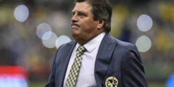 Suspenden a Miguel Herrera en tres partidos por insultar a arbitro