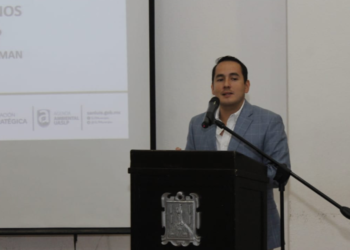 Se realizan conferencias sobre residuos sólidos urbanos, agua y energía