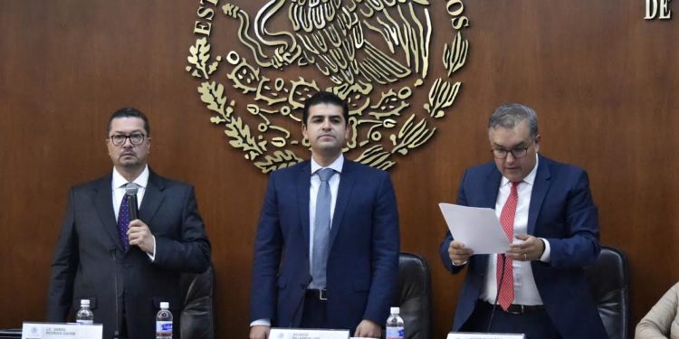 Gobierno del Estado comparece ante diputados de la LXII Legislatura