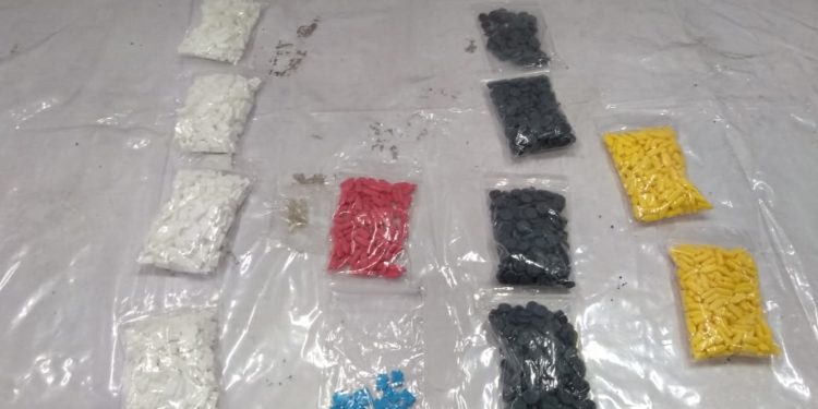 Aseguran 2,000 pastillas psicotrópicas en paquetería del Aeropuerto