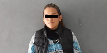 Detienen a mujer que intentó sustraer ropa de bebé de bodega Aurrera